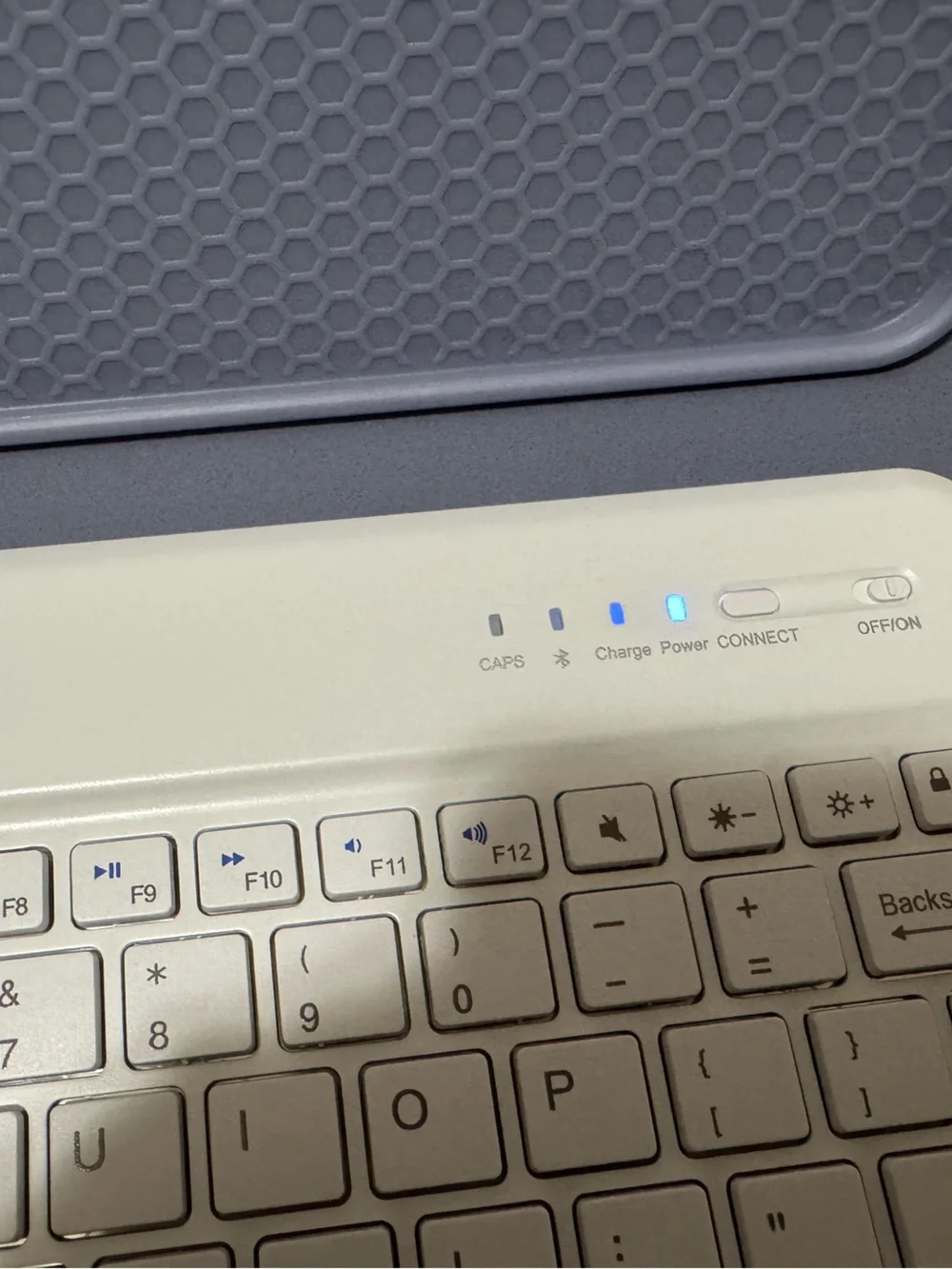 Wireless Bluetooth Keyboard Case for Tablet - Light Purple